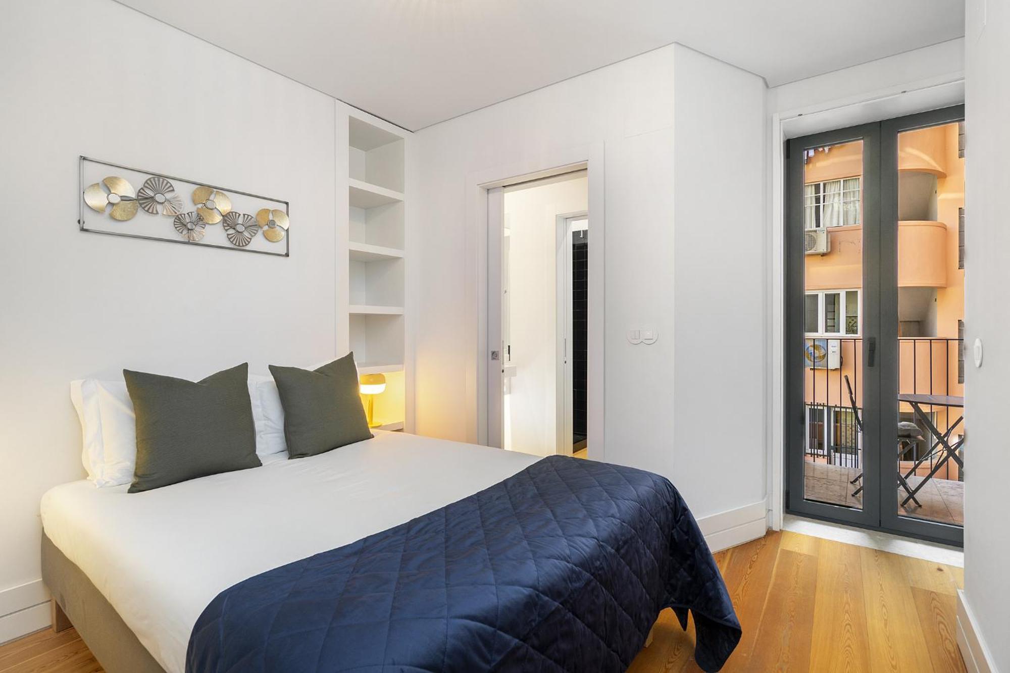 Whome Urban Elegance: A Modern Haven In Lisbon's Heart Lissabon