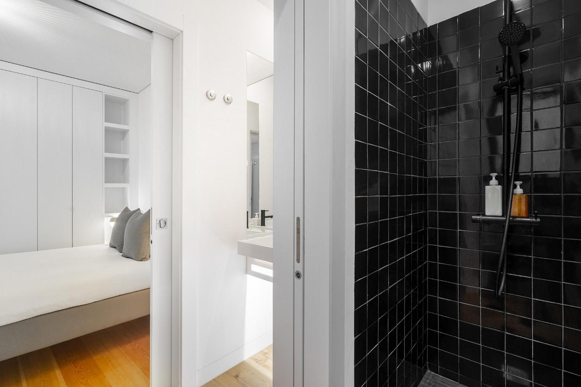 Apartment Whome Urban Elegance: A Modern Haven In Lisbon's Heart *
