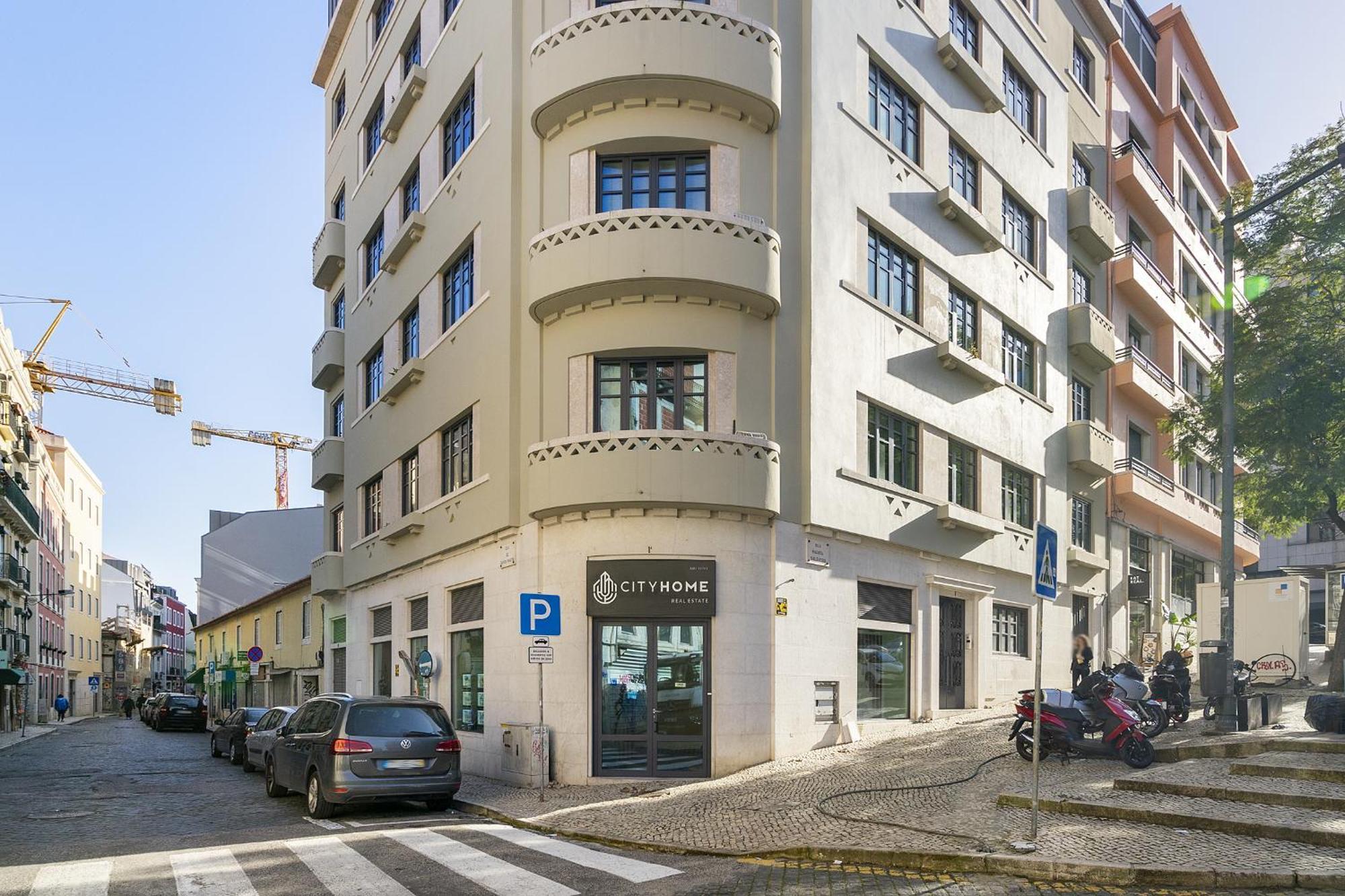 Whome Urban Elegance: A Modern Haven In Lisbon's Heart